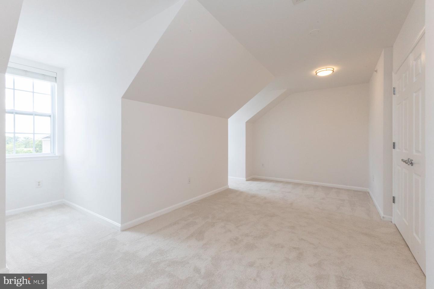 1859 CEDAR COVE WAY #201, WOODBRIDGE, Virginia 22191, 4 Bedrooms Bedrooms, ,2 BathroomsBathrooms,Residential,For sale,1859 CEDAR COVE WAY #201,VAPW2095634 MLS # VAPW2095634