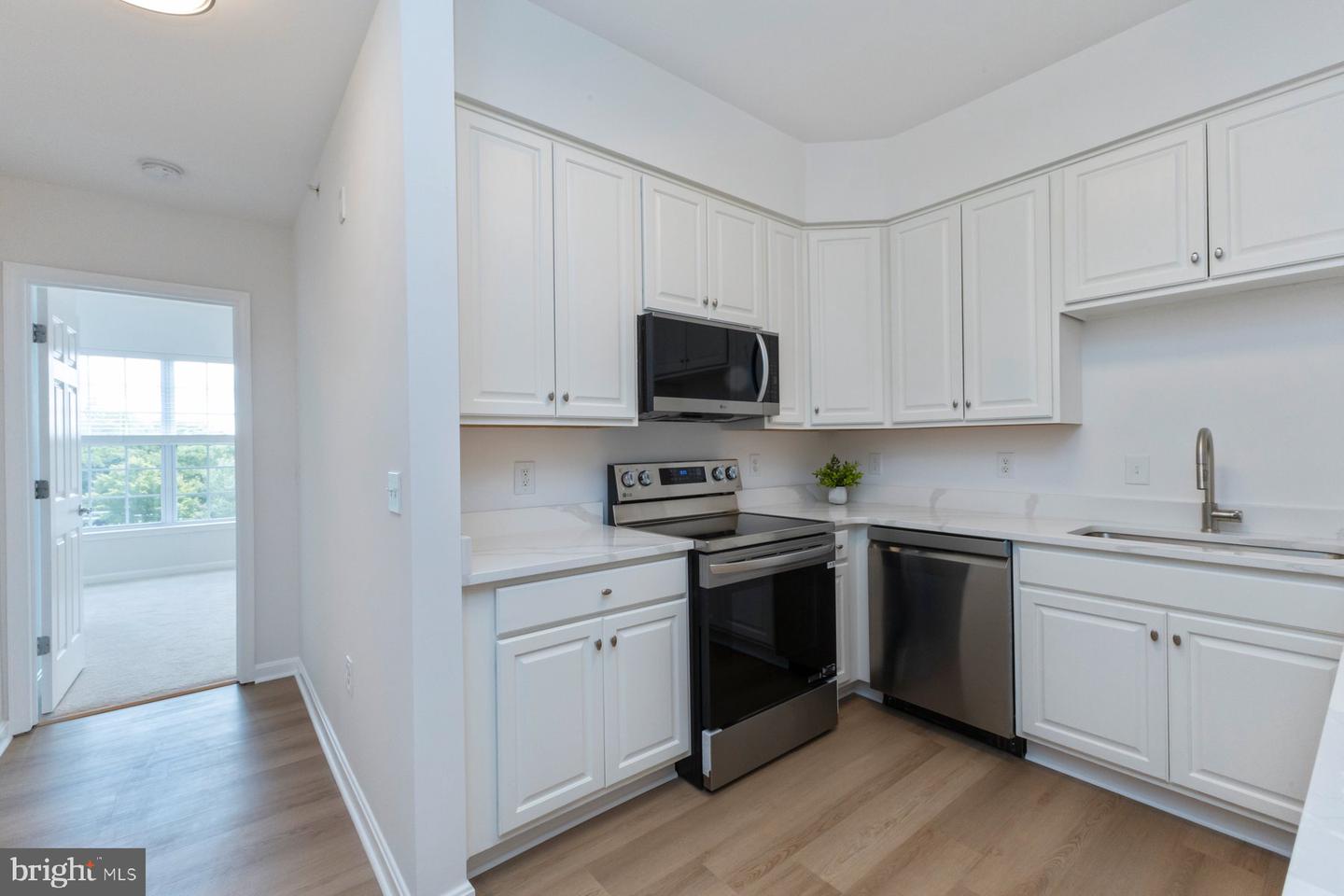 1859 CEDAR COVE WAY #201, WOODBRIDGE, Virginia 22191, 4 Bedrooms Bedrooms, ,2 BathroomsBathrooms,Residential,For sale,1859 CEDAR COVE WAY #201,VAPW2095634 MLS # VAPW2095634