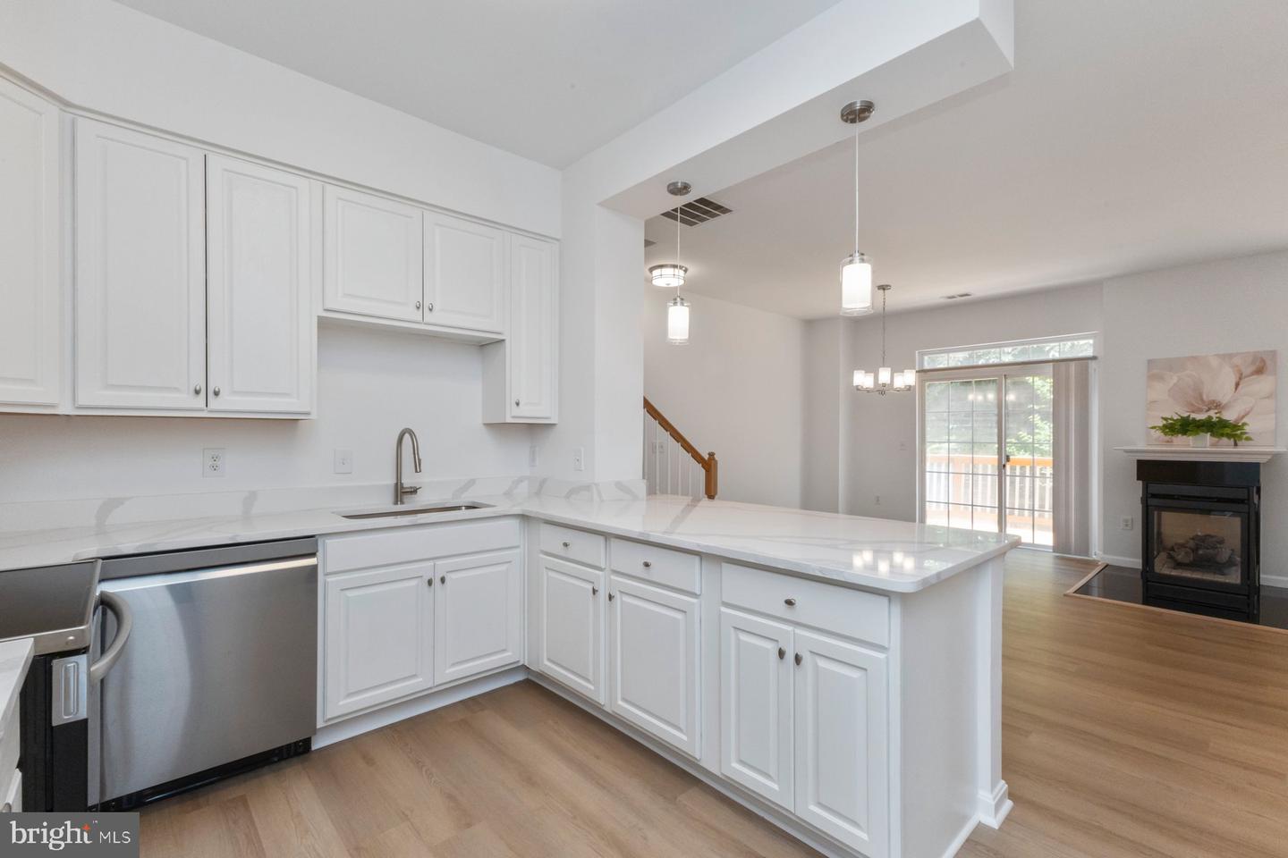 1859 CEDAR COVE WAY #201, WOODBRIDGE, Virginia 22191, 4 Bedrooms Bedrooms, ,2 BathroomsBathrooms,Residential,For sale,1859 CEDAR COVE WAY #201,VAPW2095634 MLS # VAPW2095634