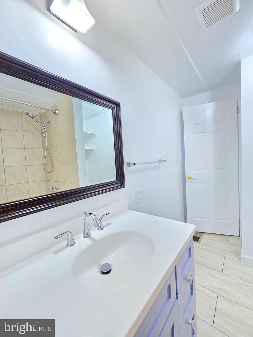7800 TAYLOE DR #133, MANASSAS, Virginia 20112, 3 Bedrooms Bedrooms, ,2 BathroomsBathrooms,Residential,For sale,7800 TAYLOE DR #133,VAPW2095640 MLS # VAPW2095640