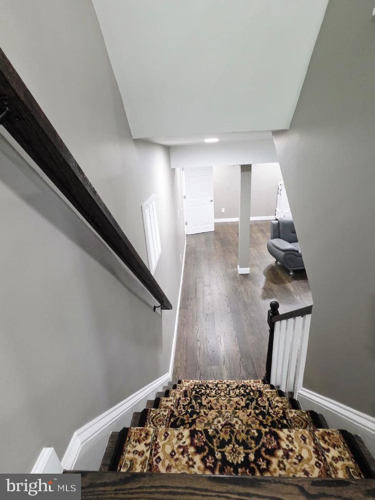 402 W MAPLE AVE, STERLING, Virginia 20164, 3 Bedrooms Bedrooms, ,2 BathroomsBathrooms,Residential,For sale,402 W MAPLE AVE,VALO2097942 MLS # VALO2097942