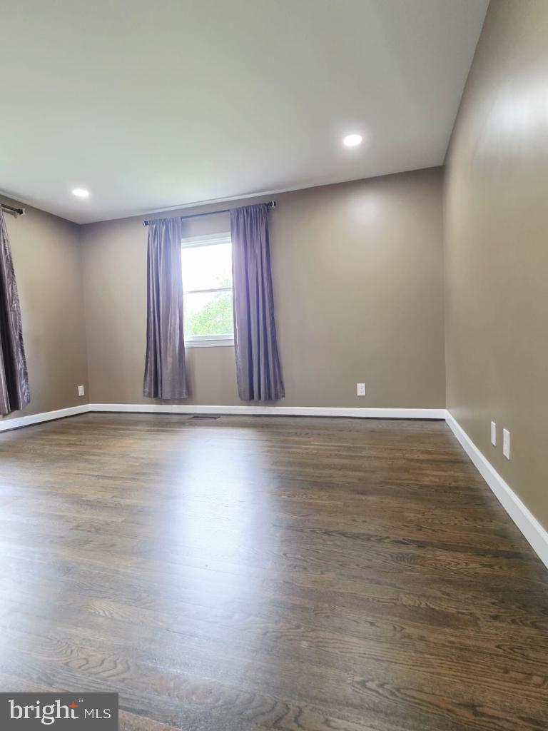 402 W MAPLE AVE, STERLING, Virginia 20164, 3 Bedrooms Bedrooms, ,2 BathroomsBathrooms,Residential,For sale,402 W MAPLE AVE,VALO2097942 MLS # VALO2097942