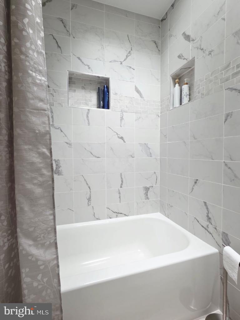 402 W MAPLE AVE, STERLING, Virginia 20164, 3 Bedrooms Bedrooms, ,2 BathroomsBathrooms,Residential,For sale,402 W MAPLE AVE,VALO2097942 MLS # VALO2097942