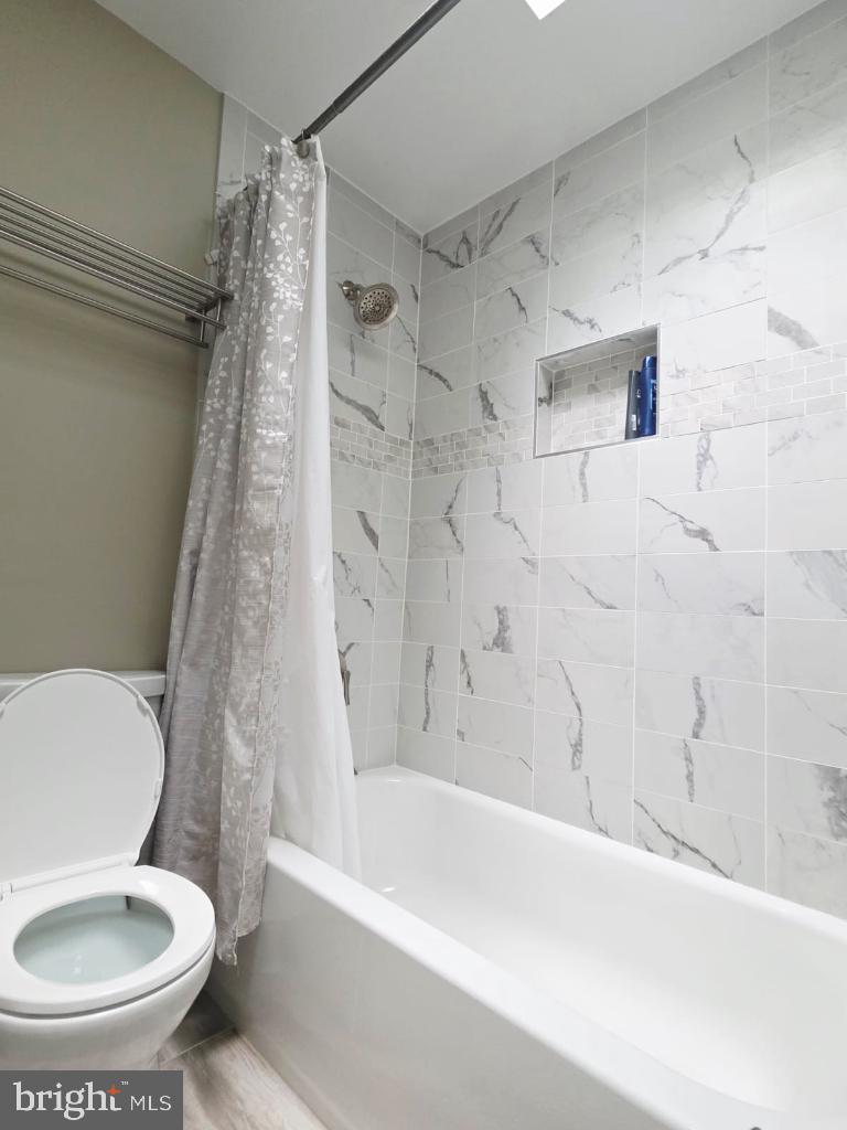 402 W MAPLE AVE, STERLING, Virginia 20164, 3 Bedrooms Bedrooms, ,2 BathroomsBathrooms,Residential,For sale,402 W MAPLE AVE,VALO2097942 MLS # VALO2097942