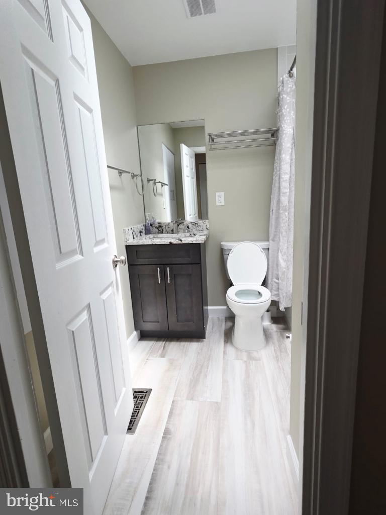 402 W MAPLE AVE, STERLING, Virginia 20164, 3 Bedrooms Bedrooms, ,2 BathroomsBathrooms,Residential,For sale,402 W MAPLE AVE,VALO2097942 MLS # VALO2097942