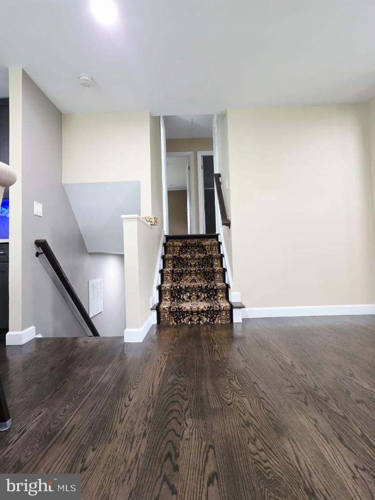 402 W MAPLE AVE, STERLING, Virginia 20164, 3 Bedrooms Bedrooms, ,2 BathroomsBathrooms,Residential,For sale,402 W MAPLE AVE,VALO2097942 MLS # VALO2097942