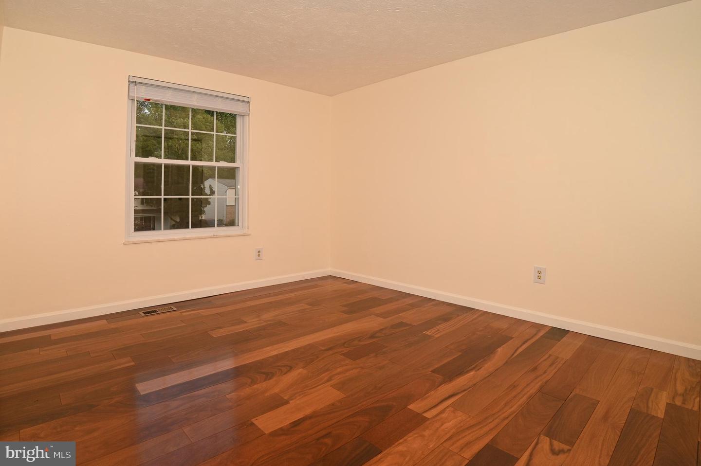 8110 WINTER BLUE CT, SPRINGFIELD, Virginia 22153, 4 Bedrooms Bedrooms, ,2 BathroomsBathrooms,Residential,For sale,8110 WINTER BLUE CT,VAFX2243468 MLS # VAFX2243468