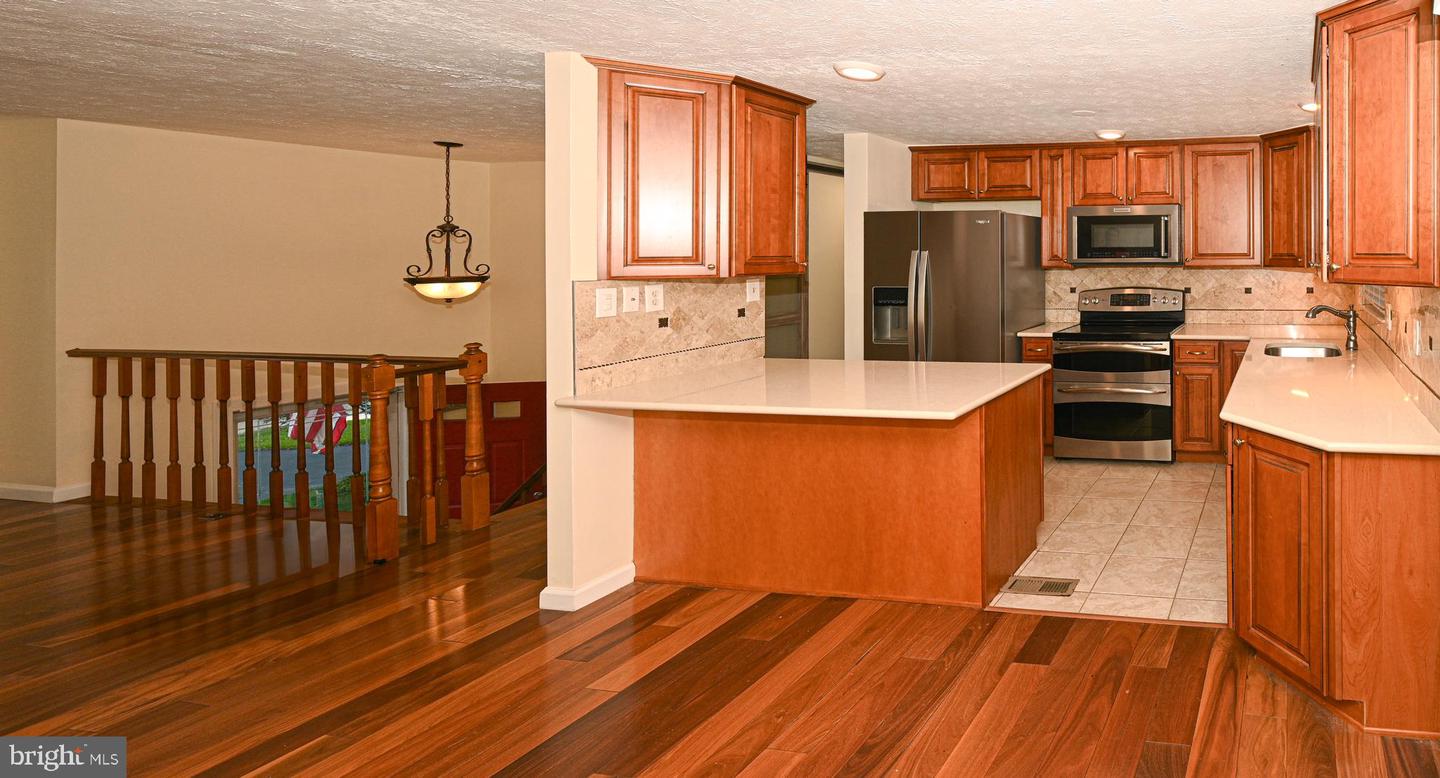 8110 WINTER BLUE CT, SPRINGFIELD, Virginia 22153, 4 Bedrooms Bedrooms, ,2 BathroomsBathrooms,Residential,For sale,8110 WINTER BLUE CT,VAFX2243468 MLS # VAFX2243468