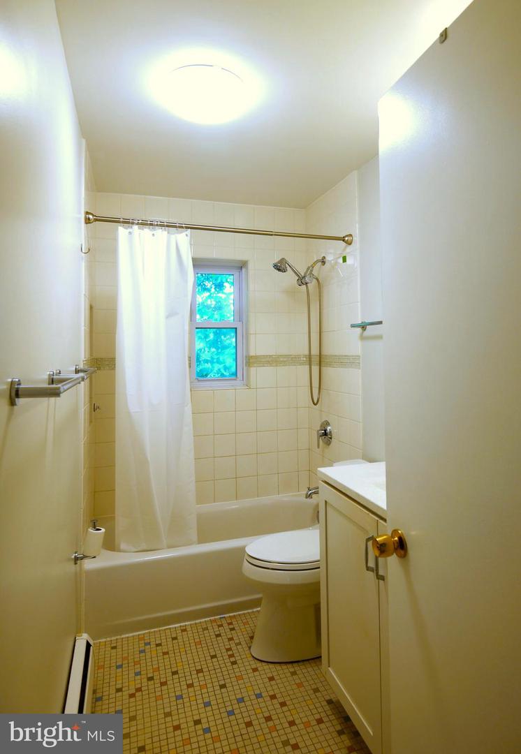 7027 RIDGE DR, ALEXANDRIA, Virginia 22306, 3 Bedrooms Bedrooms, ,1 BathroomBathrooms,Residential,For sale,7027 RIDGE DR,VAFX2243480 MLS # VAFX2243480