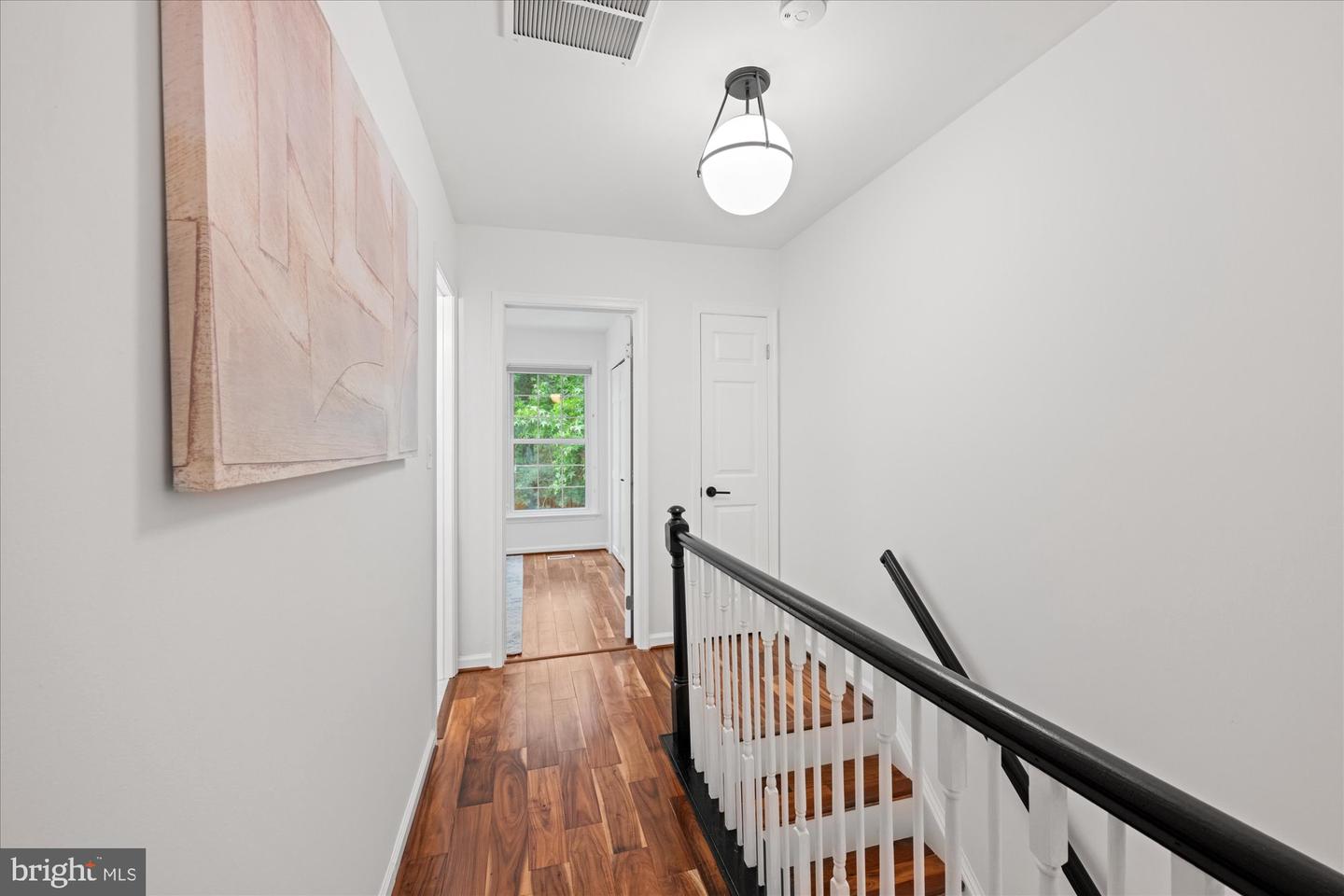 2518 S WALTER REED DR #B, ARLINGTON, Virginia 22206, 2 Bedrooms Bedrooms, ,2 BathroomsBathrooms,Residential,For sale,2518 S WALTER REED DR #B,VAAR2052190 MLS # VAAR2052190