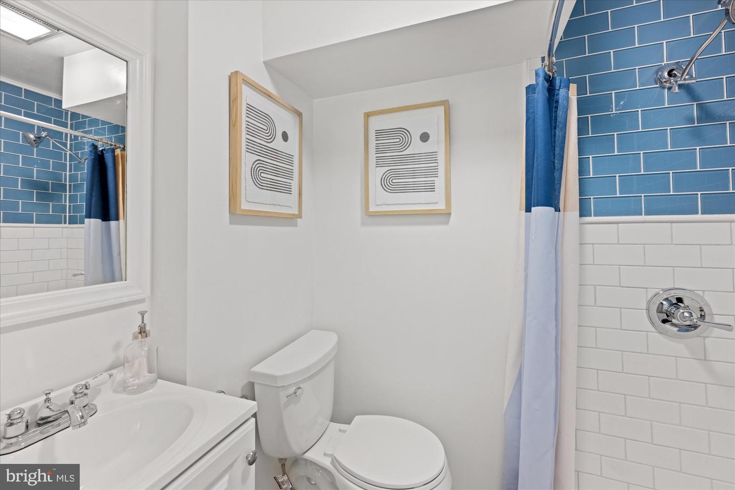 2518 S WALTER REED DR #B, ARLINGTON, Virginia 22206, 2 Bedrooms Bedrooms, ,2 BathroomsBathrooms,Residential,For sale,2518 S WALTER REED DR #B,VAAR2052190 MLS # VAAR2052190
