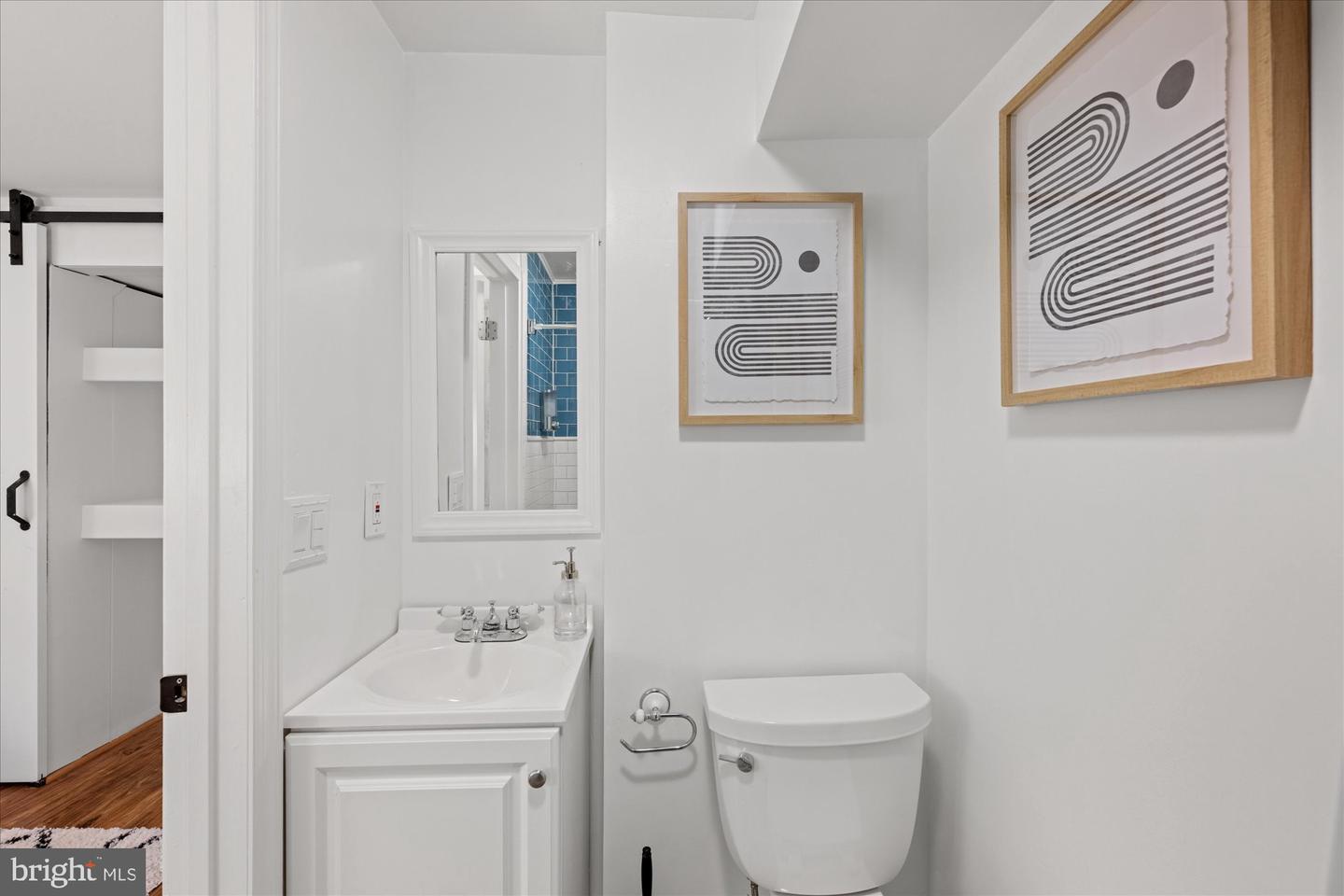 2518 S WALTER REED DR #B, ARLINGTON, Virginia 22206, 2 Bedrooms Bedrooms, ,2 BathroomsBathrooms,Residential,For sale,2518 S WALTER REED DR #B,VAAR2052190 MLS # VAAR2052190