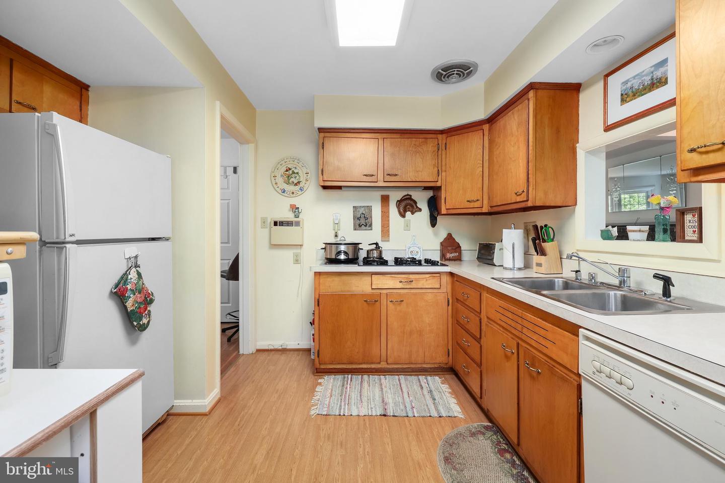 1113 CAMERON RD, ALEXANDRIA, Virginia 22308, 4 Bedrooms Bedrooms, ,3 BathroomsBathrooms,Residential,For sale,1113 CAMERON RD,VAFX2218118 MLS # VAFX2218118