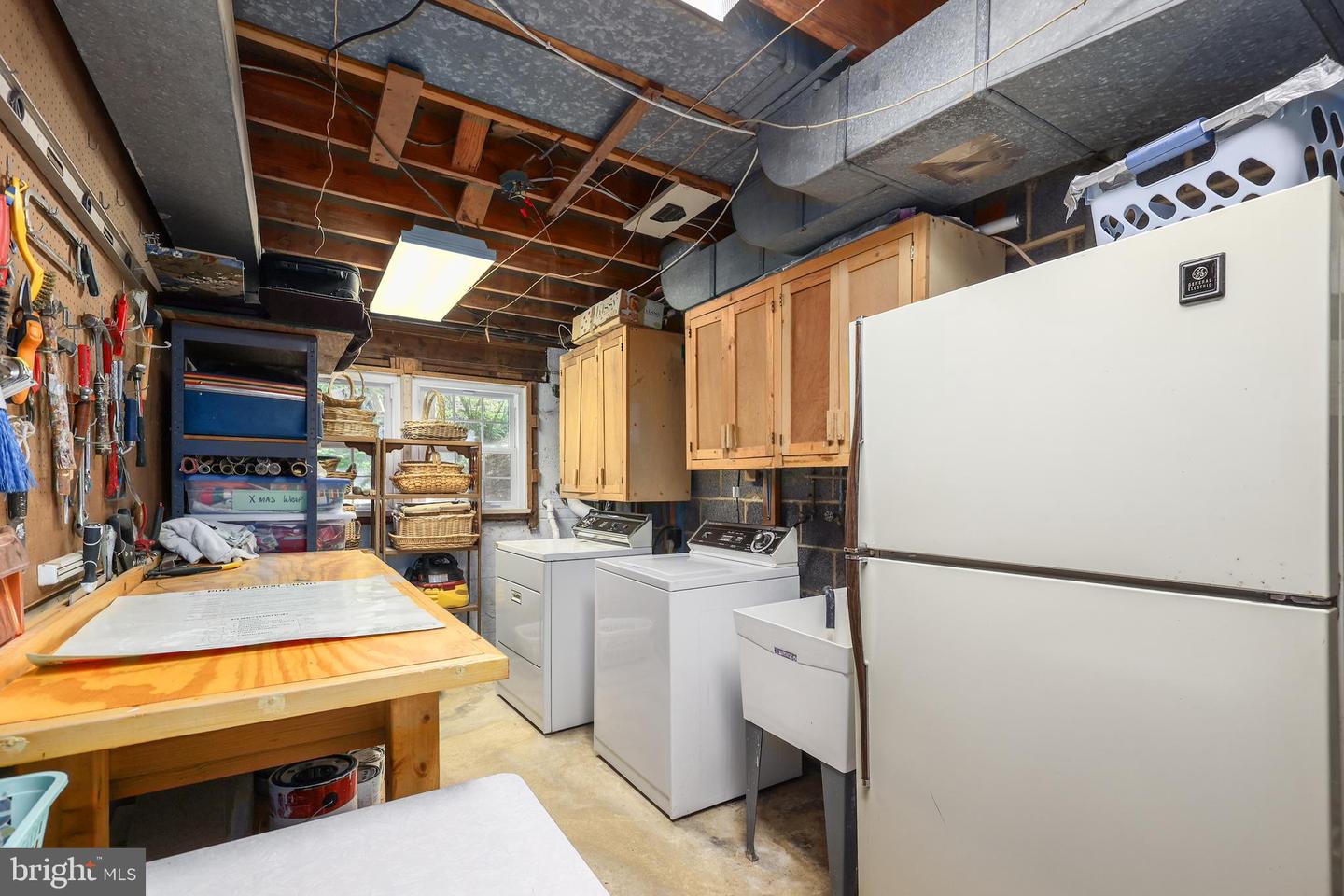 1113 CAMERON RD, ALEXANDRIA, Virginia 22308, 4 Bedrooms Bedrooms, ,3 BathroomsBathrooms,Residential,For sale,1113 CAMERON RD,VAFX2218118 MLS # VAFX2218118