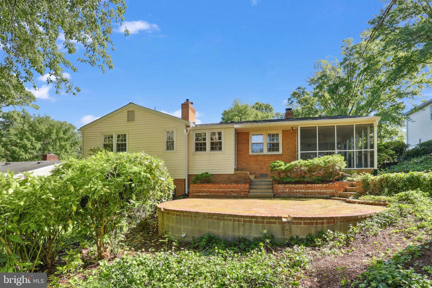 1113 CAMERON RD, ALEXANDRIA, Virginia 22308, 4 Bedrooms Bedrooms, ,3 BathroomsBathrooms,Residential,For sale,1113 CAMERON RD,VAFX2218118 MLS # VAFX2218118