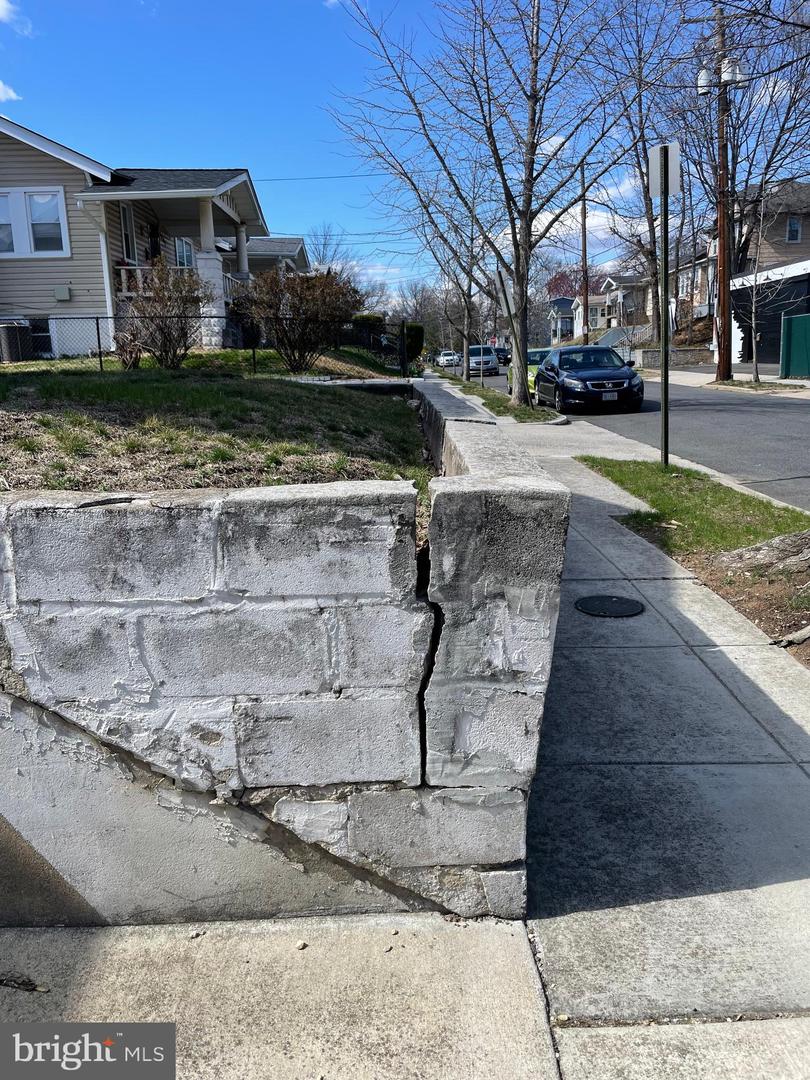 3027 YOST PL NE, WASHINGTON, District Of Columbia 20018, 2 Bedrooms Bedrooms, ,1 BathroomBathrooms,Residential,For sale,3027 YOST PL NE,DCDC2188886 MLS # DCDC2188886