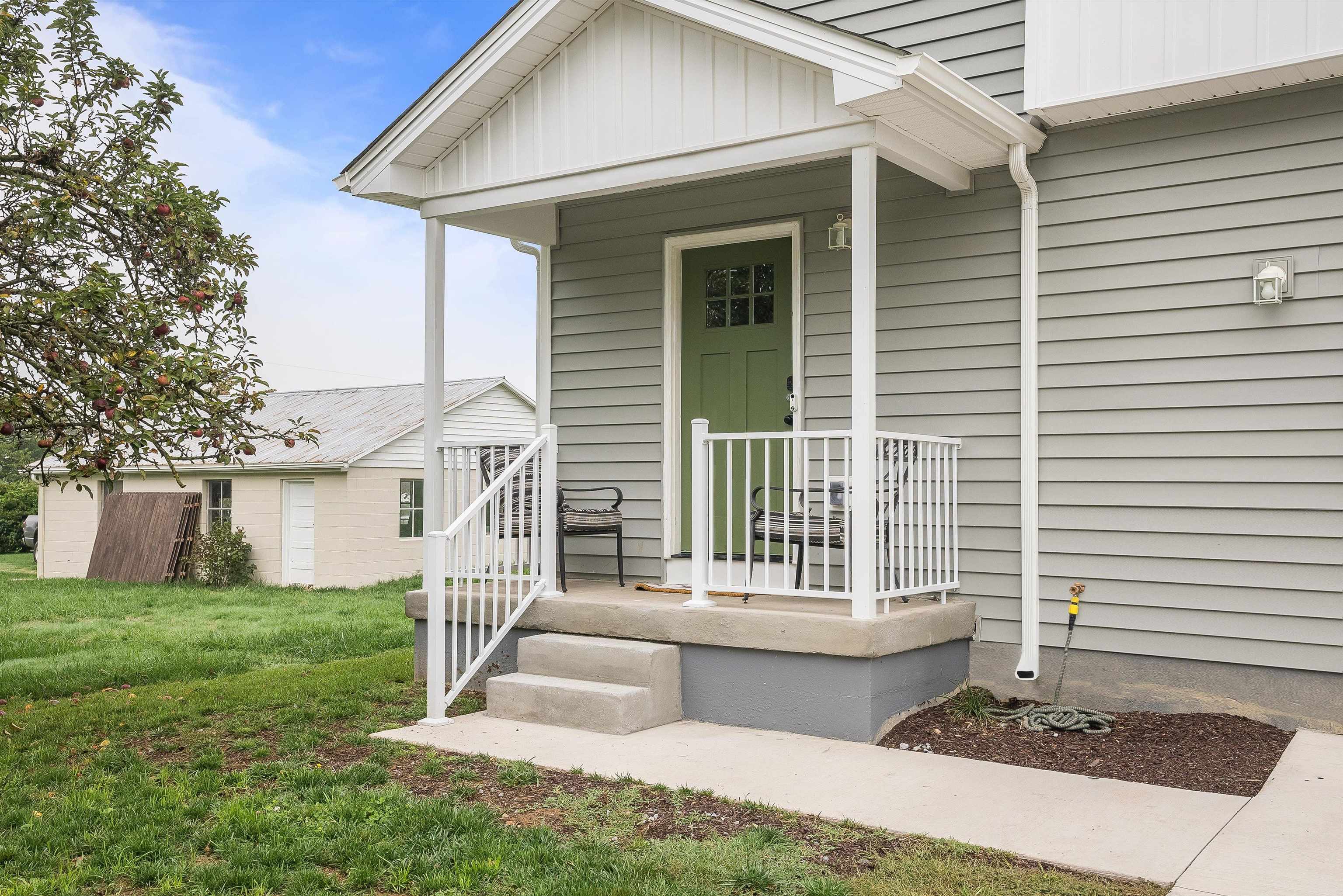 16715 E PROSPECT AVE, ELKTON, Virginia 22827, 3 Bedrooms Bedrooms, ,2 BathroomsBathrooms,Residential,Like New Modern Charmer,16715 E PROSPECT AVE,657115 MLS # 657115