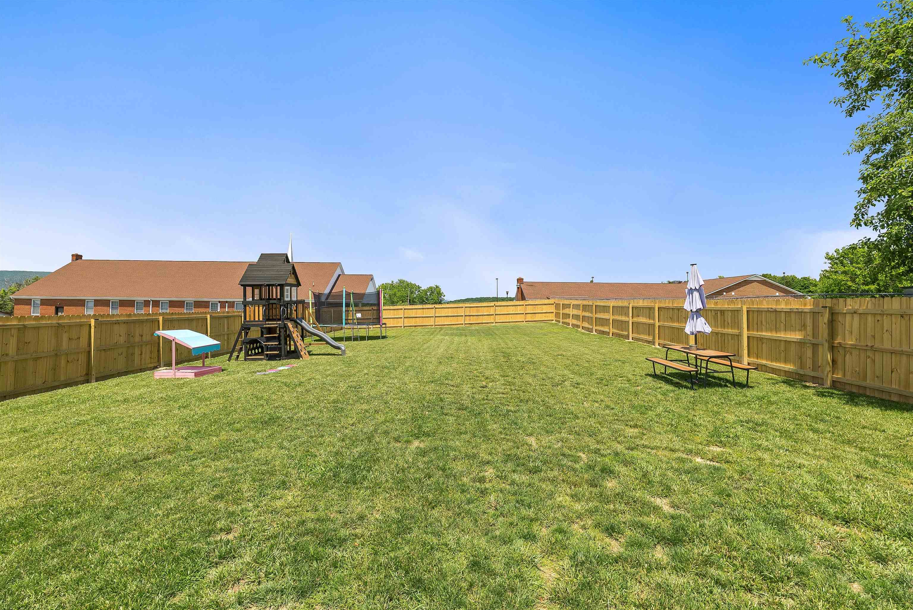 16715 E PROSPECT AVE, ELKTON, Virginia 22827, 3 Bedrooms Bedrooms, ,2 BathroomsBathrooms,Residential,Like New Modern Charmer,16715 E PROSPECT AVE,657115 MLS # 657115