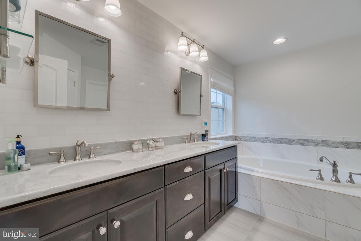 9 ELM ST, STAFFORD, Virginia 22554, 5 Bedrooms Bedrooms, ,4 BathroomsBathrooms,Residential,For sale,9 ELM ST,VAST2037096 MLS # VAST2037096