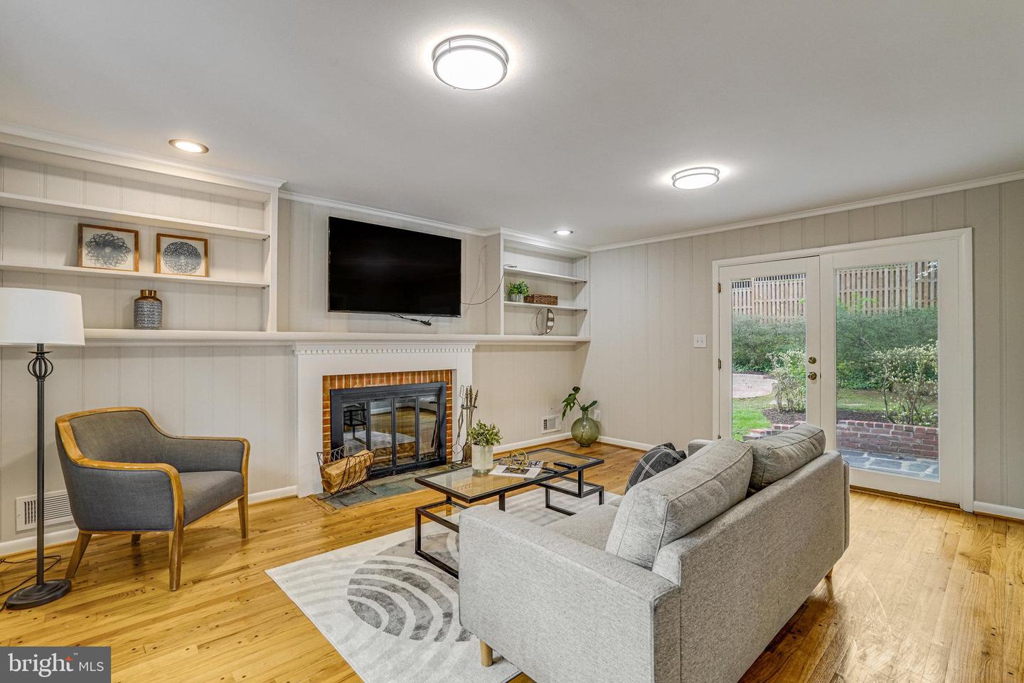 6515 WALTERS WOODS DR, FALLS CHURCH, Virginia 22044, 4 Bedrooms Bedrooms, ,4 BathroomsBathrooms,Residential,For sale,6515 WALTERS WOODS DR,VAFX2231970 MLS # VAFX2231970