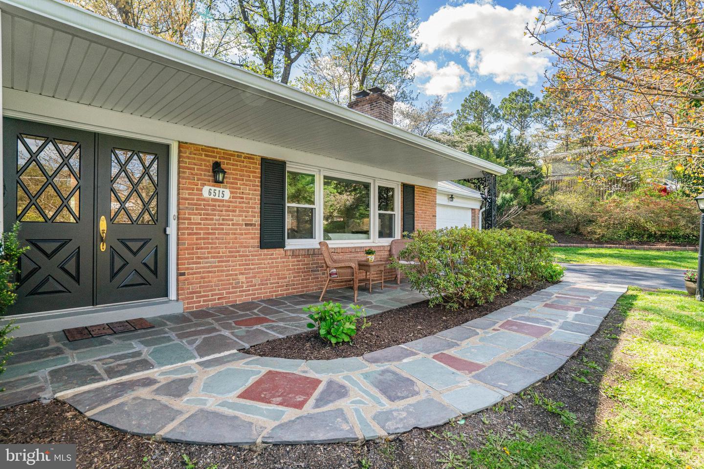 6515 WALTERS WOODS DR, FALLS CHURCH, Virginia 22044, 4 Bedrooms Bedrooms, ,4 BathroomsBathrooms,Residential,For sale,6515 WALTERS WOODS DR,VAFX2231970 MLS # VAFX2231970