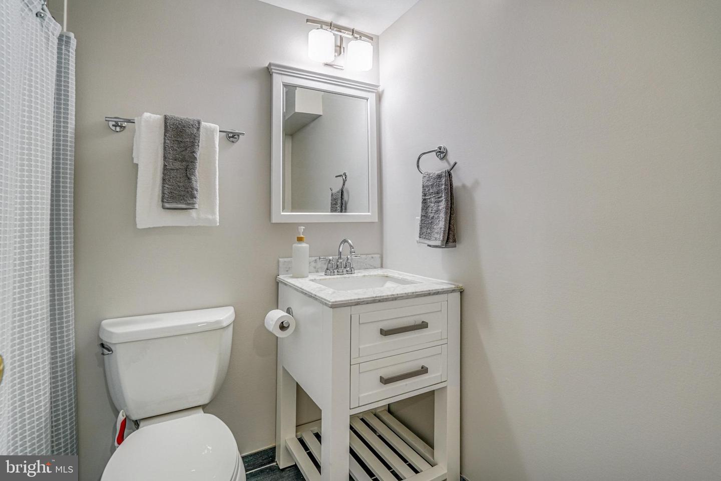 6515 WALTERS WOODS DR, FALLS CHURCH, Virginia 22044, 4 Bedrooms Bedrooms, ,4 BathroomsBathrooms,Residential,For sale,6515 WALTERS WOODS DR,VAFX2231970 MLS # VAFX2231970