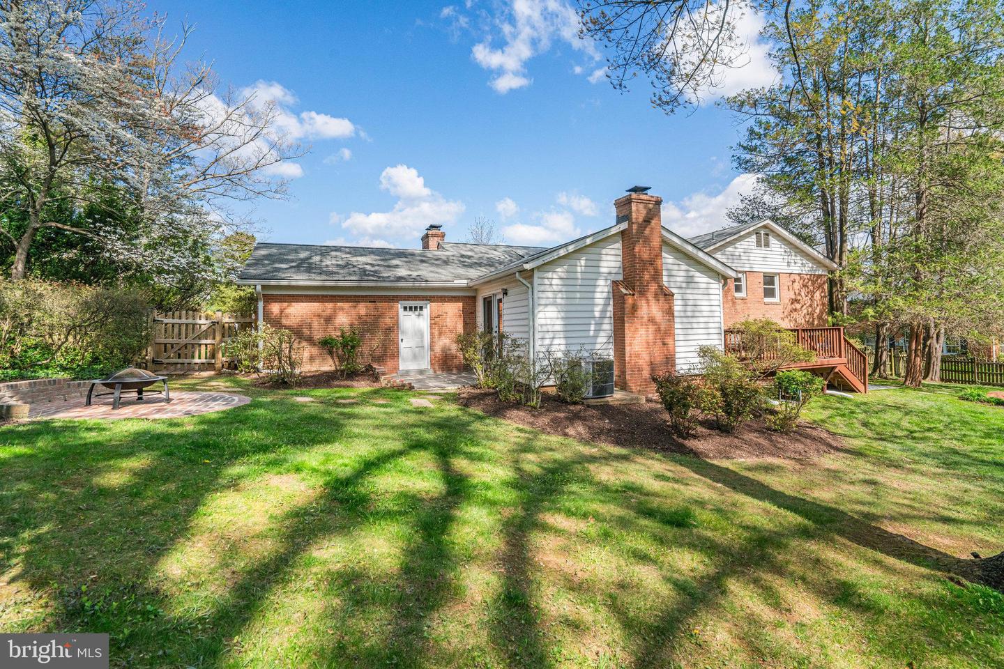 6515 WALTERS WOODS DR, FALLS CHURCH, Virginia 22044, 4 Bedrooms Bedrooms, ,4 BathroomsBathrooms,Residential,For sale,6515 WALTERS WOODS DR,VAFX2231970 MLS # VAFX2231970