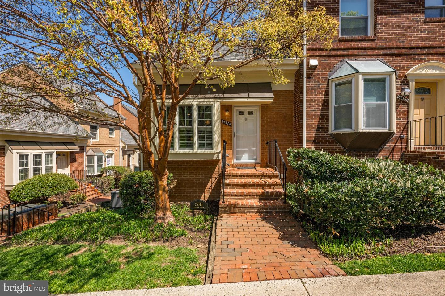 2534 FAIRFAX DR #5BII, ARLINGTON, Virginia 22201, 2 Bedrooms Bedrooms, ,2 BathroomsBathrooms,Residential,For sale,2534 FAIRFAX DR #5BII,VAAR2056046 MLS # VAAR2056046