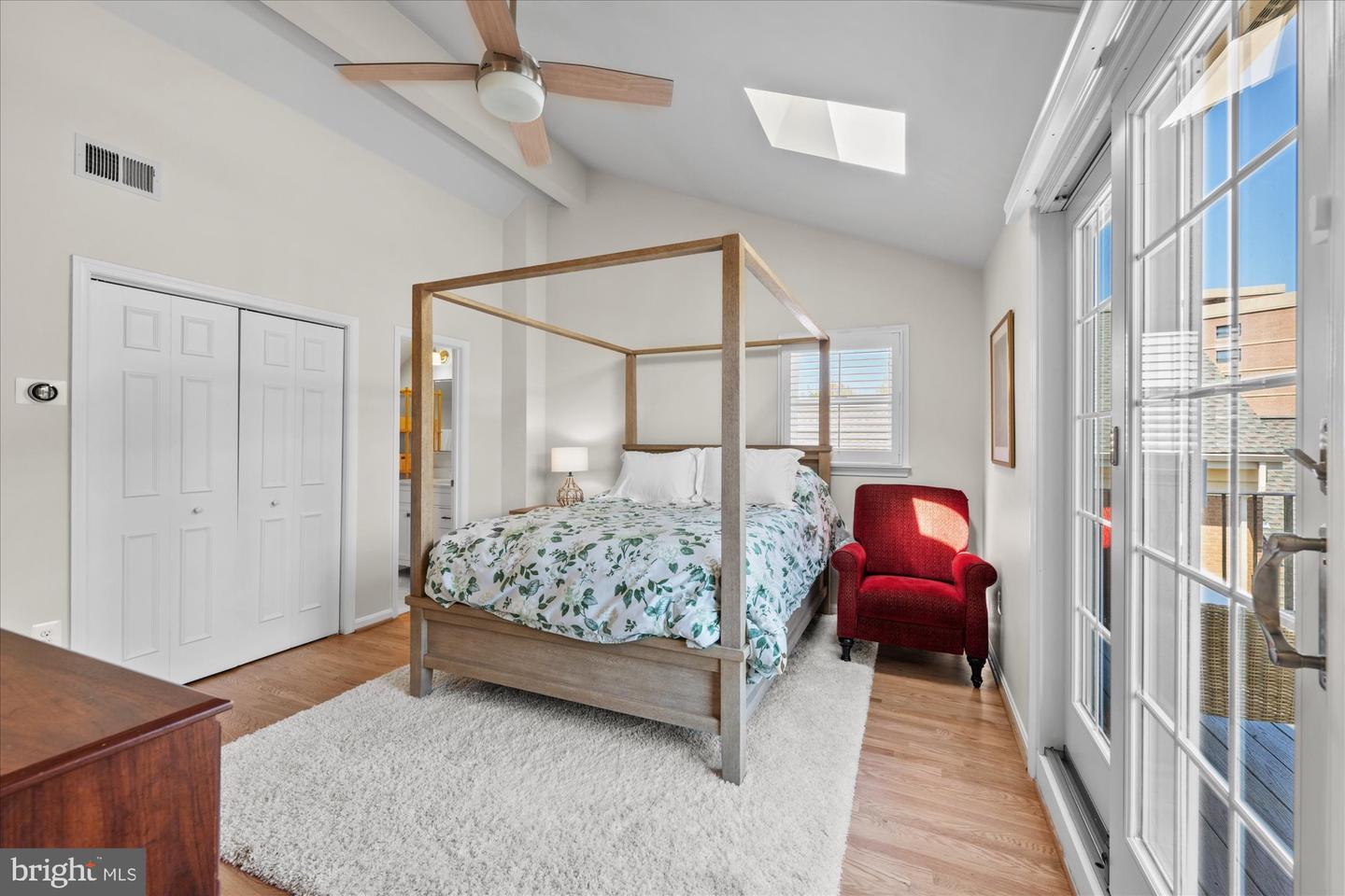 2534 FAIRFAX DR #5BII, ARLINGTON, Virginia 22201, 2 Bedrooms Bedrooms, ,2 BathroomsBathrooms,Residential,For sale,2534 FAIRFAX DR #5BII,VAAR2056046 MLS # VAAR2056046
