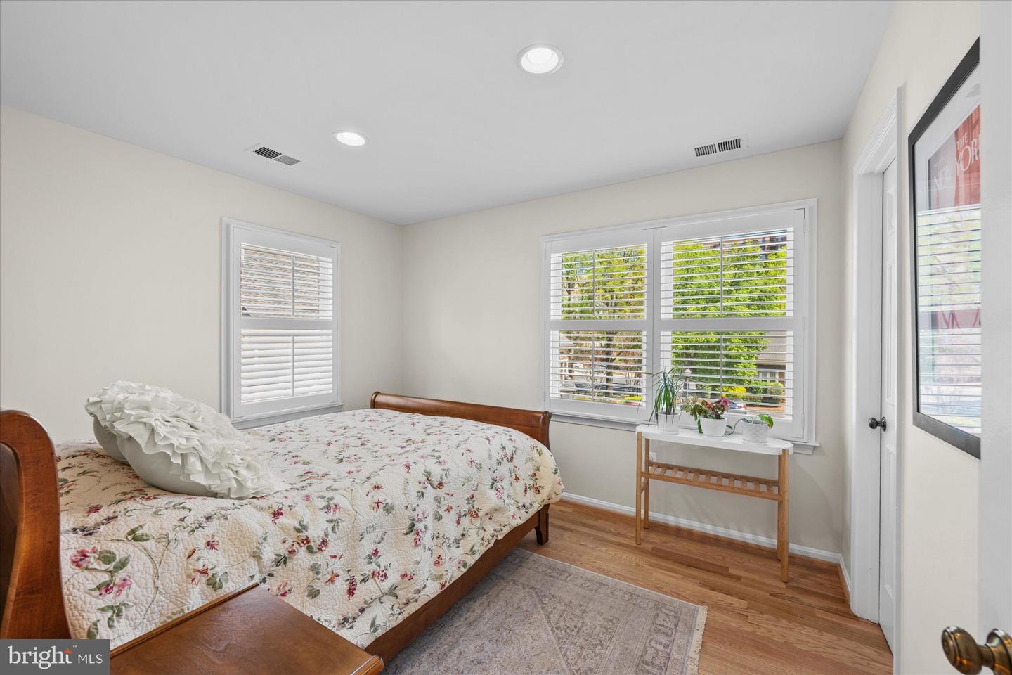 2534 FAIRFAX DR #5BII, ARLINGTON, Virginia 22201, 2 Bedrooms Bedrooms, ,2 BathroomsBathrooms,Residential,For sale,2534 FAIRFAX DR #5BII,VAAR2056046 MLS # VAAR2056046