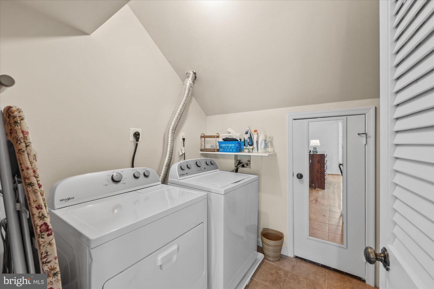 2534 FAIRFAX DR #5BII, ARLINGTON, Virginia 22201, 2 Bedrooms Bedrooms, ,2 BathroomsBathrooms,Residential,For sale,2534 FAIRFAX DR #5BII,VAAR2056046 MLS # VAAR2056046