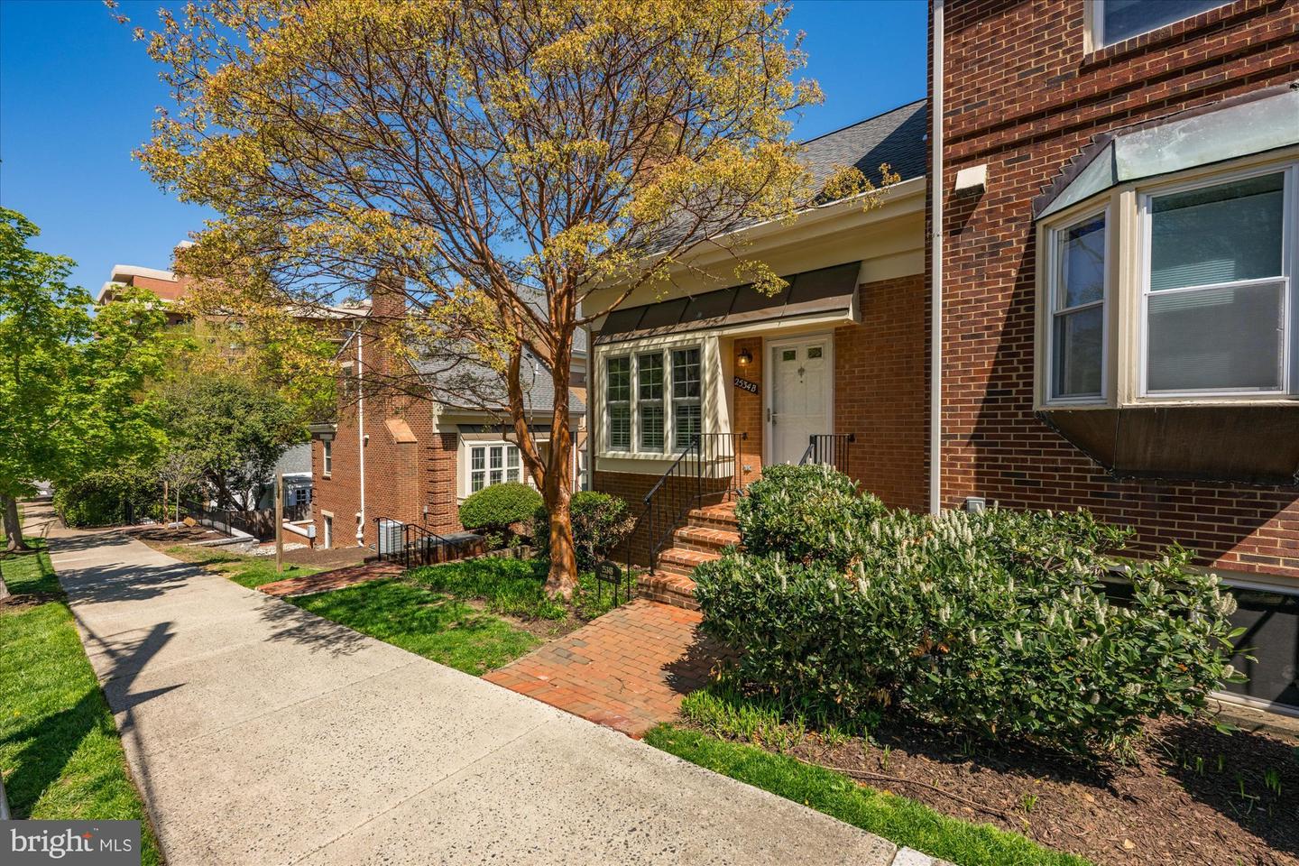 2534 FAIRFAX DR #5BII, ARLINGTON, Virginia 22201, 2 Bedrooms Bedrooms, ,2 BathroomsBathrooms,Residential,For sale,2534 FAIRFAX DR #5BII,VAAR2056046 MLS # VAAR2056046