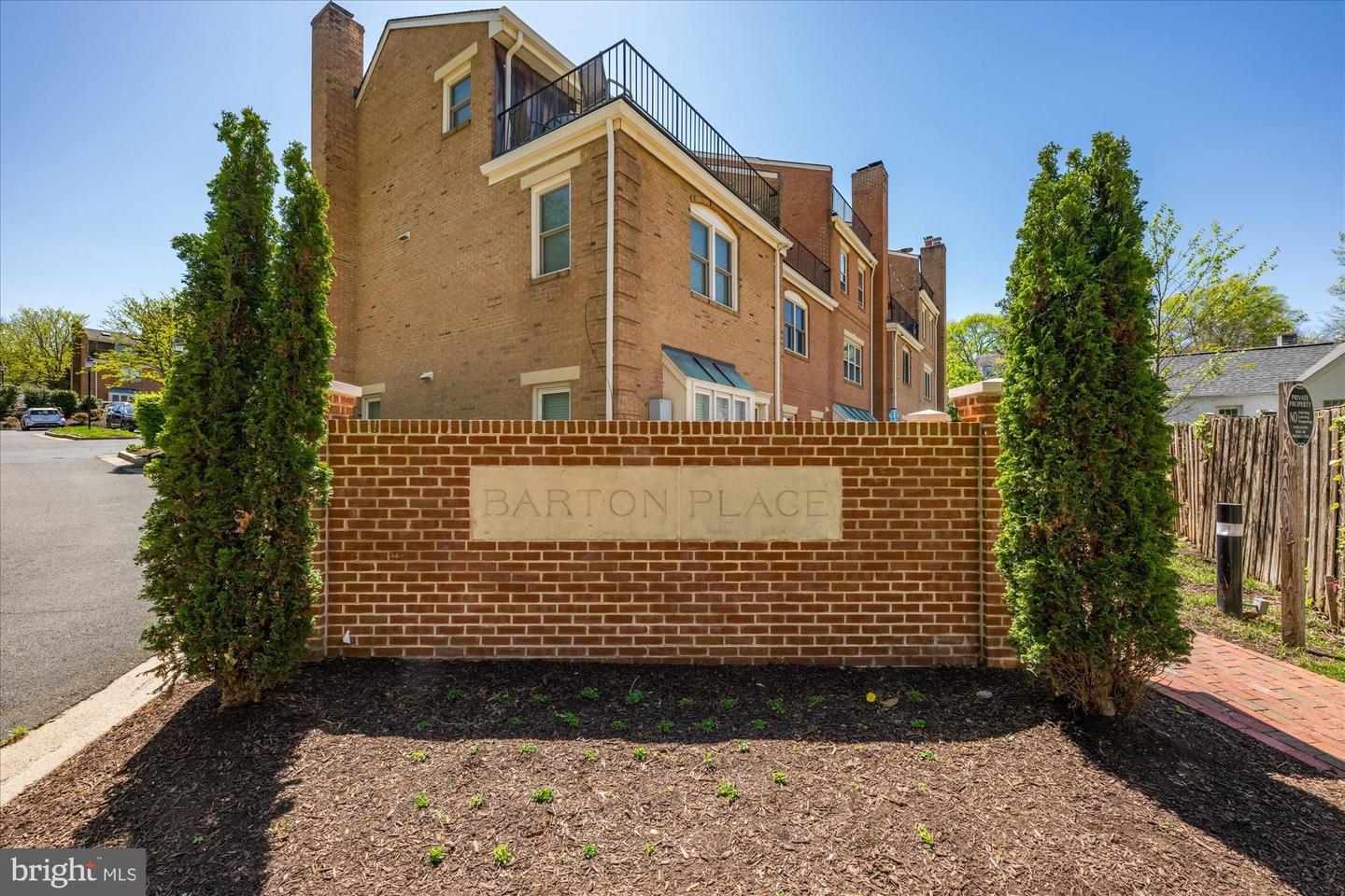 2534 FAIRFAX DR #5BII, ARLINGTON, Virginia 22201, 2 Bedrooms Bedrooms, ,2 BathroomsBathrooms,Residential,For sale,2534 FAIRFAX DR #5BII,VAAR2056046 MLS # VAAR2056046