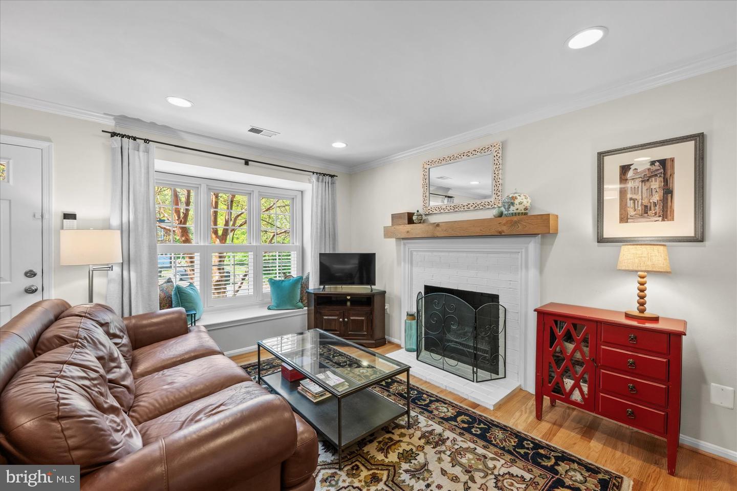 2534 FAIRFAX DR #5BII, ARLINGTON, Virginia 22201, 2 Bedrooms Bedrooms, ,2 BathroomsBathrooms,Residential,For sale,2534 FAIRFAX DR #5BII,VAAR2056046 MLS # VAAR2056046