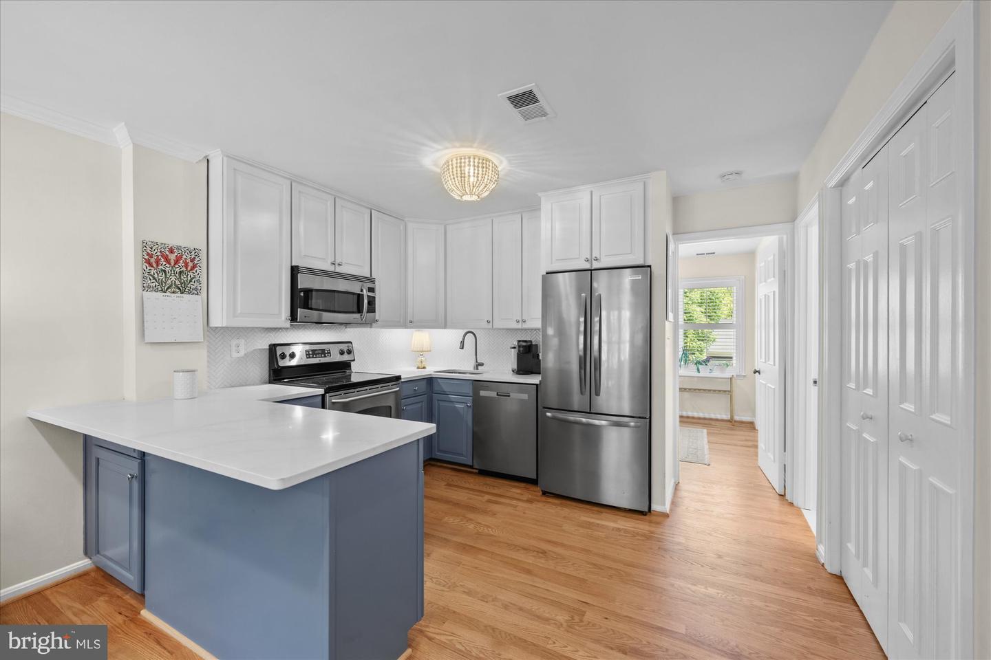 2534 FAIRFAX DR #5BII, ARLINGTON, Virginia 22201, 2 Bedrooms Bedrooms, ,2 BathroomsBathrooms,Residential,For sale,2534 FAIRFAX DR #5BII,VAAR2056046 MLS # VAAR2056046