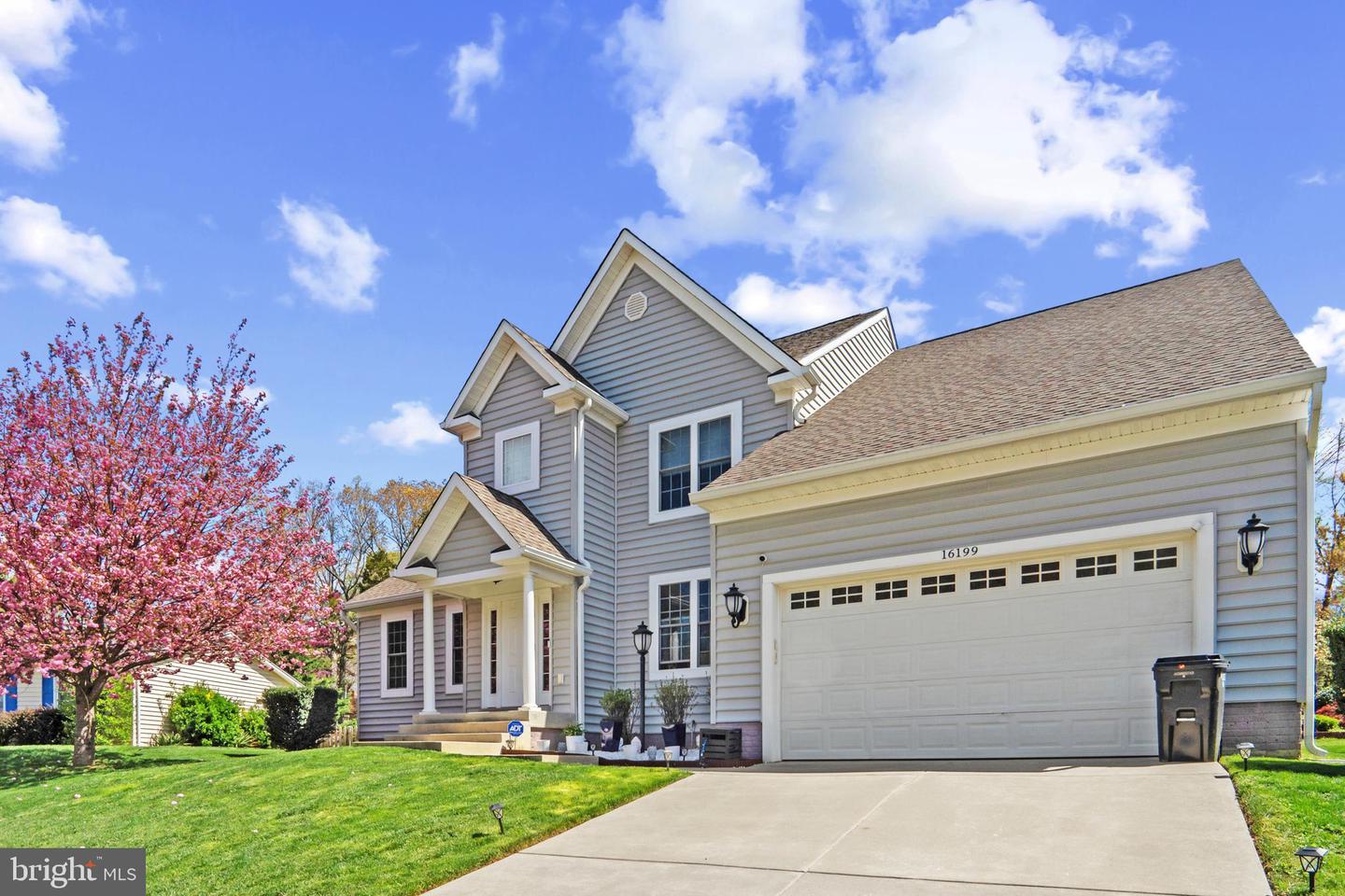 16199 SHEFFIELD DR, DUMFRIES, Virginia 22025, 4 Bedrooms Bedrooms, 12 Rooms Rooms,3 BathroomsBathrooms,Residential,For sale,16199 SHEFFIELD DR,VAPW2092654 MLS # VAPW2092654