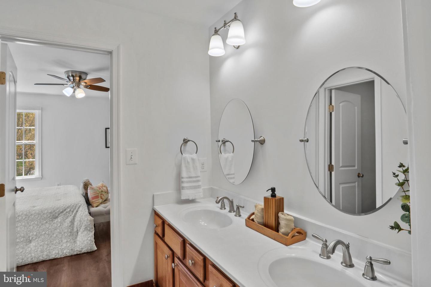 16199 SHEFFIELD DR, DUMFRIES, Virginia 22025, 4 Bedrooms Bedrooms, 12 Rooms Rooms,3 BathroomsBathrooms,Residential,For sale,16199 SHEFFIELD DR,VAPW2092654 MLS # VAPW2092654