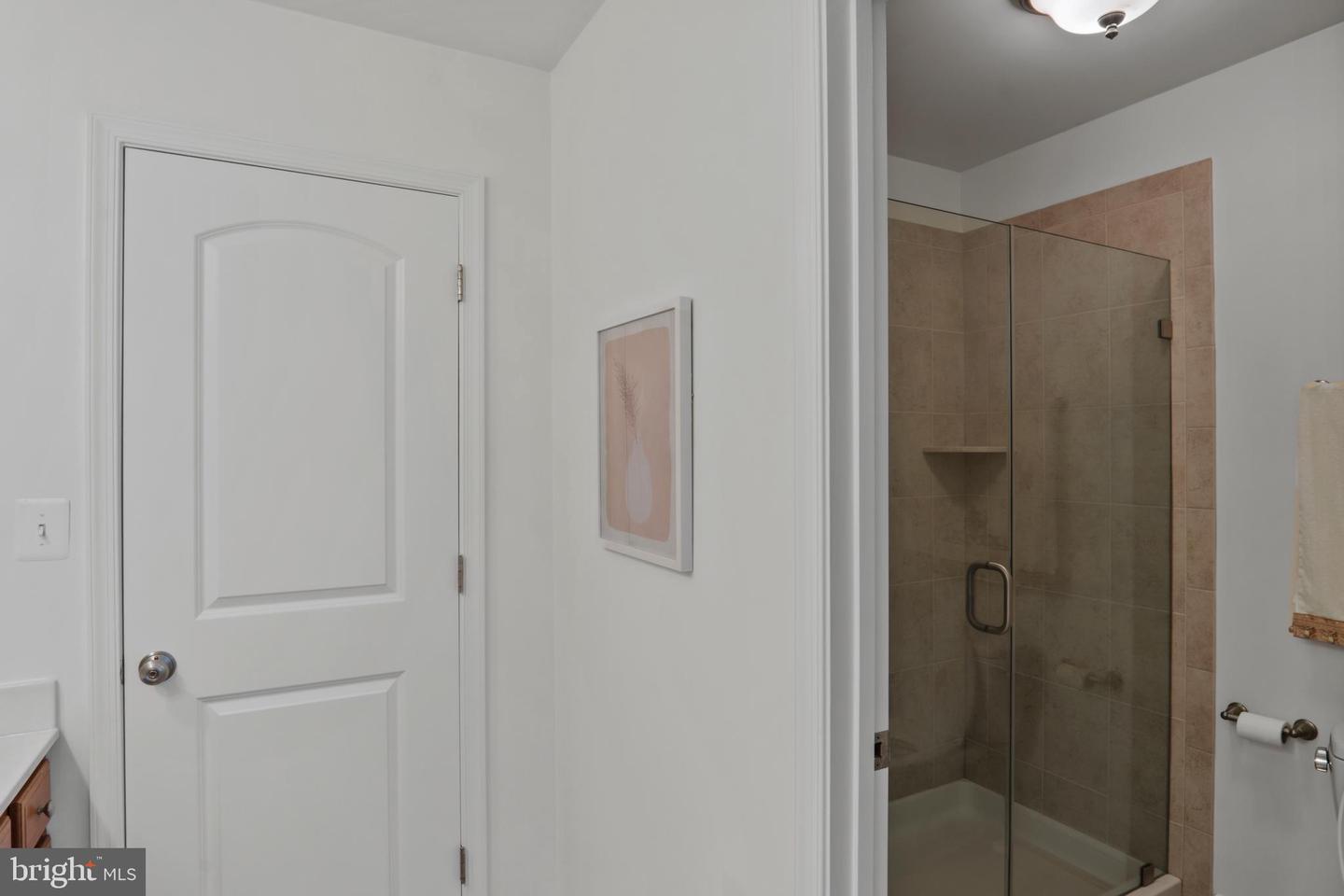 16199 SHEFFIELD DR, DUMFRIES, Virginia 22025, 4 Bedrooms Bedrooms, 12 Rooms Rooms,3 BathroomsBathrooms,Residential,For sale,16199 SHEFFIELD DR,VAPW2092654 MLS # VAPW2092654