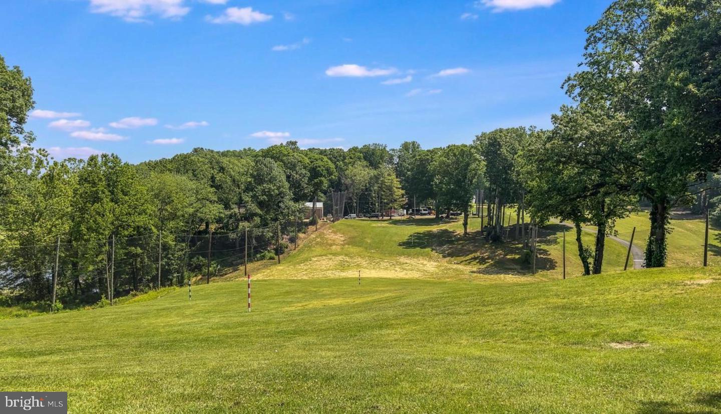 16199 SHEFFIELD DR, DUMFRIES, Virginia 22025, 4 Bedrooms Bedrooms, 12 Rooms Rooms,3 BathroomsBathrooms,Residential,For sale,16199 SHEFFIELD DR,VAPW2092654 MLS # VAPW2092654
