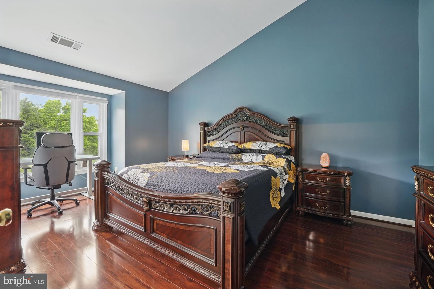 6410 BRASS BUTTON CT, CENTREVILLE, Virginia 20121, 4 Bedrooms Bedrooms, ,3 BathroomsBathrooms,Residential,For sale,6410 BRASS BUTTON CT,VAFX2240852 MLS # VAFX2240852