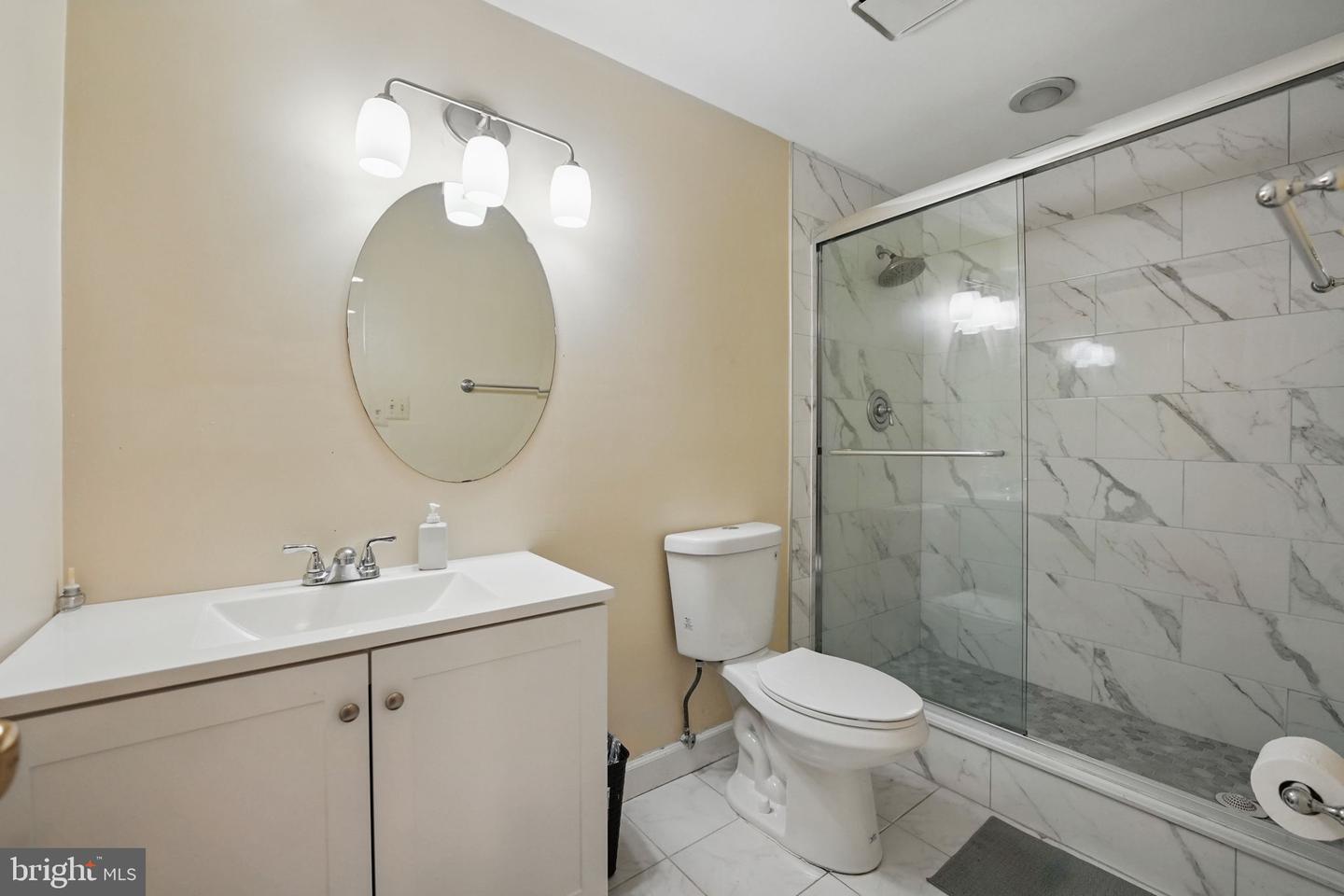 6410 BRASS BUTTON CT, CENTREVILLE, Virginia 20121, 4 Bedrooms Bedrooms, ,3 BathroomsBathrooms,Residential,For sale,6410 BRASS BUTTON CT,VAFX2240852 MLS # VAFX2240852