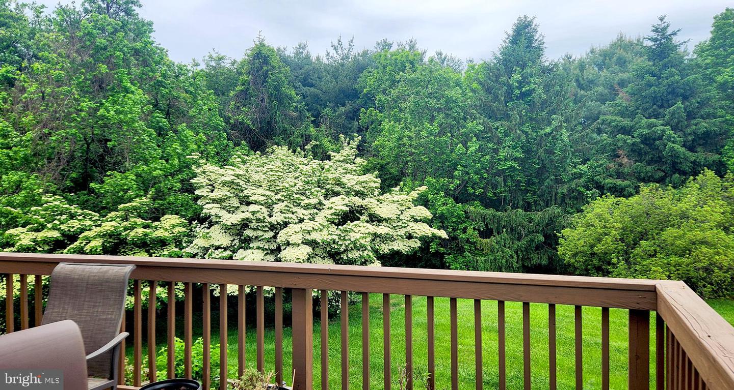 6410 BRASS BUTTON CT, CENTREVILLE, Virginia 20121, 4 Bedrooms Bedrooms, ,3 BathroomsBathrooms,Residential,For sale,6410 BRASS BUTTON CT,VAFX2240852 MLS # VAFX2240852
