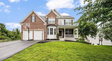 3104 REACH EAGLE CT, WOODBRIDGE, Virginia 22191, 5 Bedrooms Bedrooms, ,3 BathroomsBathrooms,Residential,For sale,3104 REACH EAGLE CT,VAPW2094842 MLS # VAPW2094842