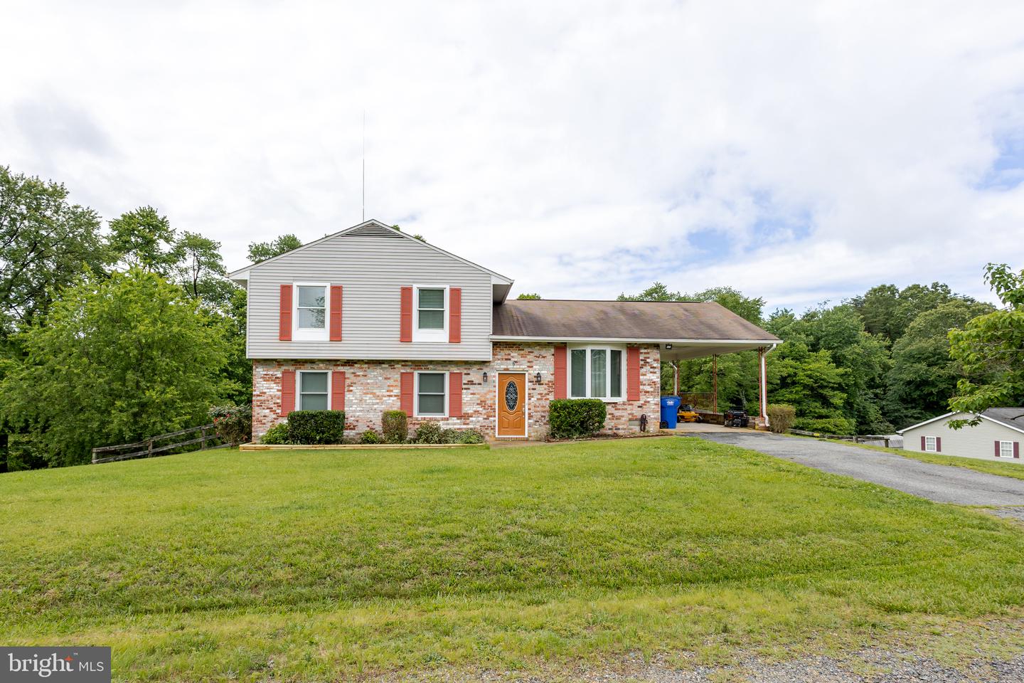 7 PATTON LN, FREDERICKSBURG, Virginia 22406, 4 Bedrooms Bedrooms, ,3 BathroomsBathrooms,Residential,For sale,7 PATTON LN,VAST2039018 MLS # VAST2039018