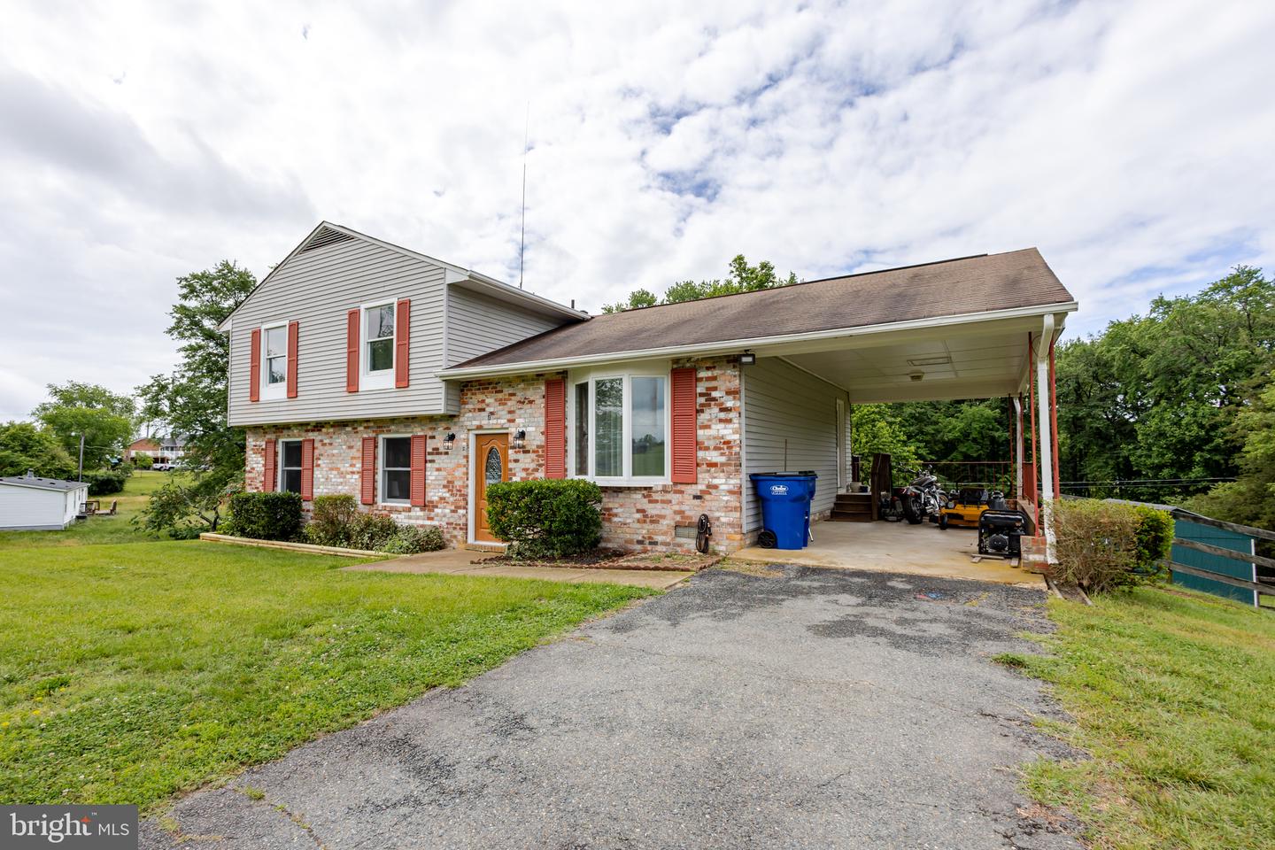7 PATTON LN, FREDERICKSBURG, Virginia 22406, 4 Bedrooms Bedrooms, ,3 BathroomsBathrooms,Residential,For sale,7 PATTON LN,VAST2039018 MLS # VAST2039018