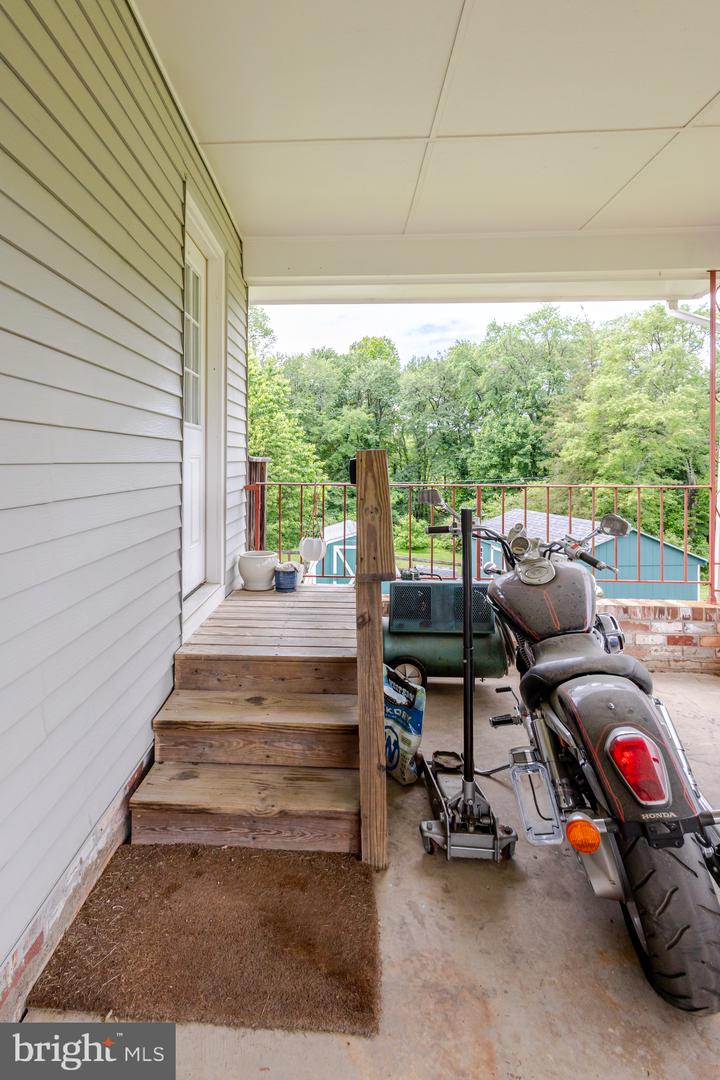 7 PATTON LN, FREDERICKSBURG, Virginia 22406, 4 Bedrooms Bedrooms, ,3 BathroomsBathrooms,Residential,For sale,7 PATTON LN,VAST2039018 MLS # VAST2039018