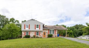 7 PATTON LN, FREDERICKSBURG, Virginia 22406, 4 Bedrooms Bedrooms, ,3 BathroomsBathrooms,Residential,For sale,7 PATTON LN,VAST2039018 MLS # VAST2039018