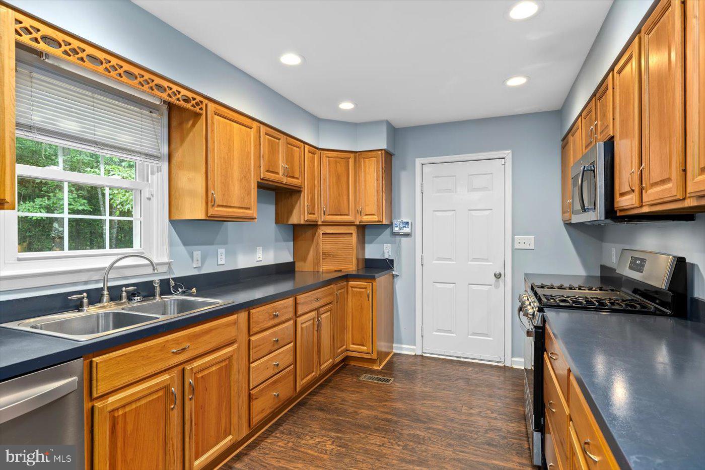 23115 MT CLOUD RD, BOWLING GREEN, Virginia 22427, 3 Bedrooms Bedrooms, ,2 BathroomsBathrooms,Residential,For sale,23115 MT CLOUD RD,VACV2008186 MLS # VACV2008186