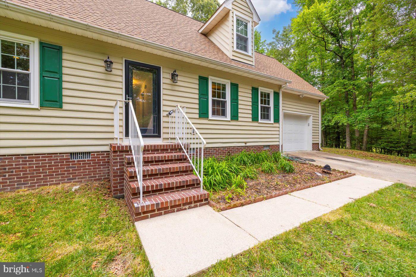 23115 MT CLOUD RD, BOWLING GREEN, Virginia 22427, 3 Bedrooms Bedrooms, ,2 BathroomsBathrooms,Residential,For sale,23115 MT CLOUD RD,VACV2008186 MLS # VACV2008186
