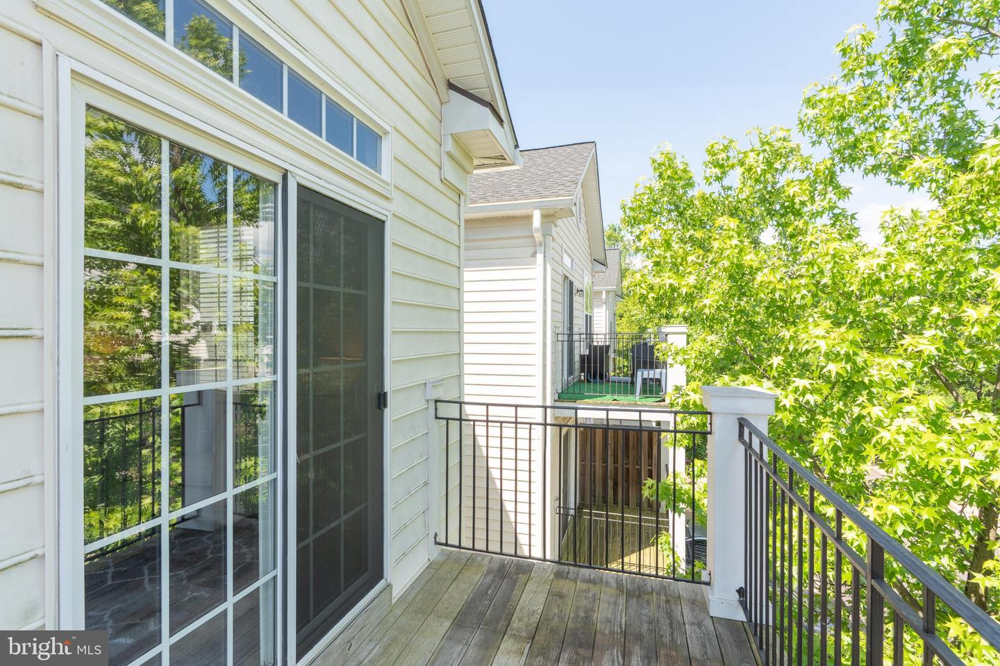 303 CAMERON STATION BLVD #103, ALEXANDRIA, Virginia 22304, 3 Bedrooms Bedrooms, ,2 BathroomsBathrooms,Residential,For sale,303 CAMERON STATION BLVD #103,VAAX2045618 MLS # VAAX2045618